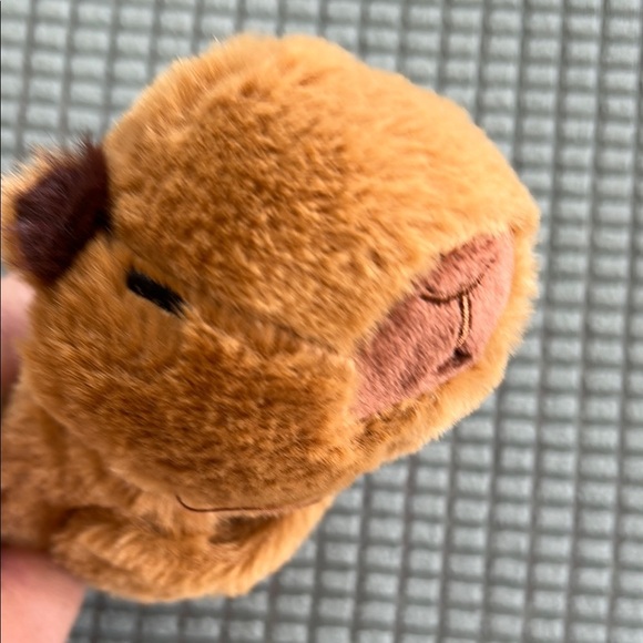 Plush capybara - Picture 4 of 5